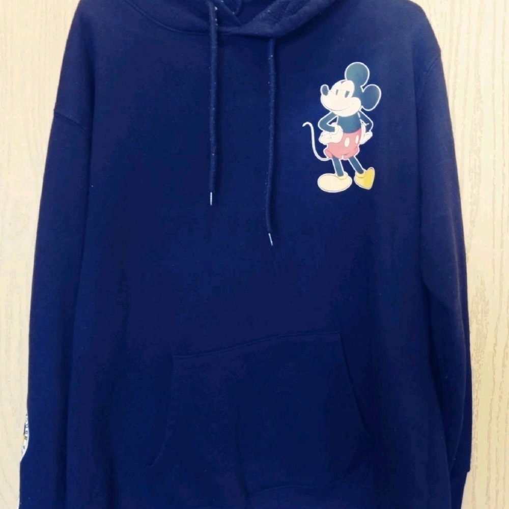 Disney Hoodie,Womens Size XL Mickey Mouse And Friends